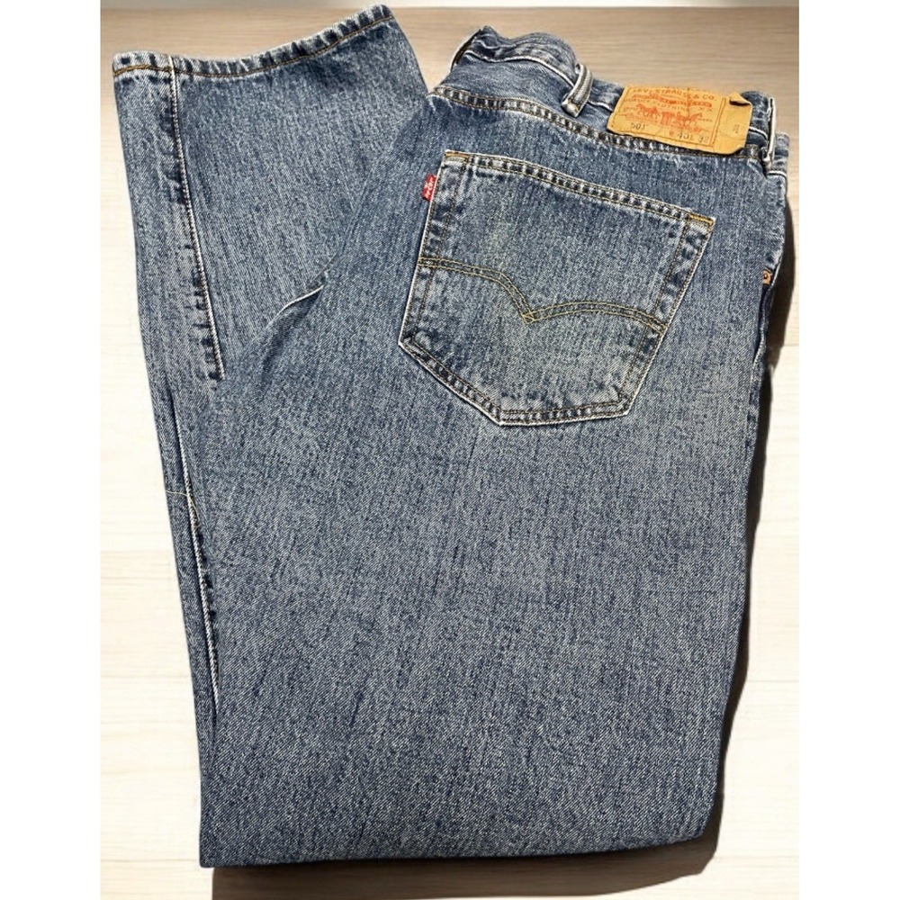 Levis 501 Original Straight Leg Jeans Mens 40x32 Stonewash Button Fly Distressed
